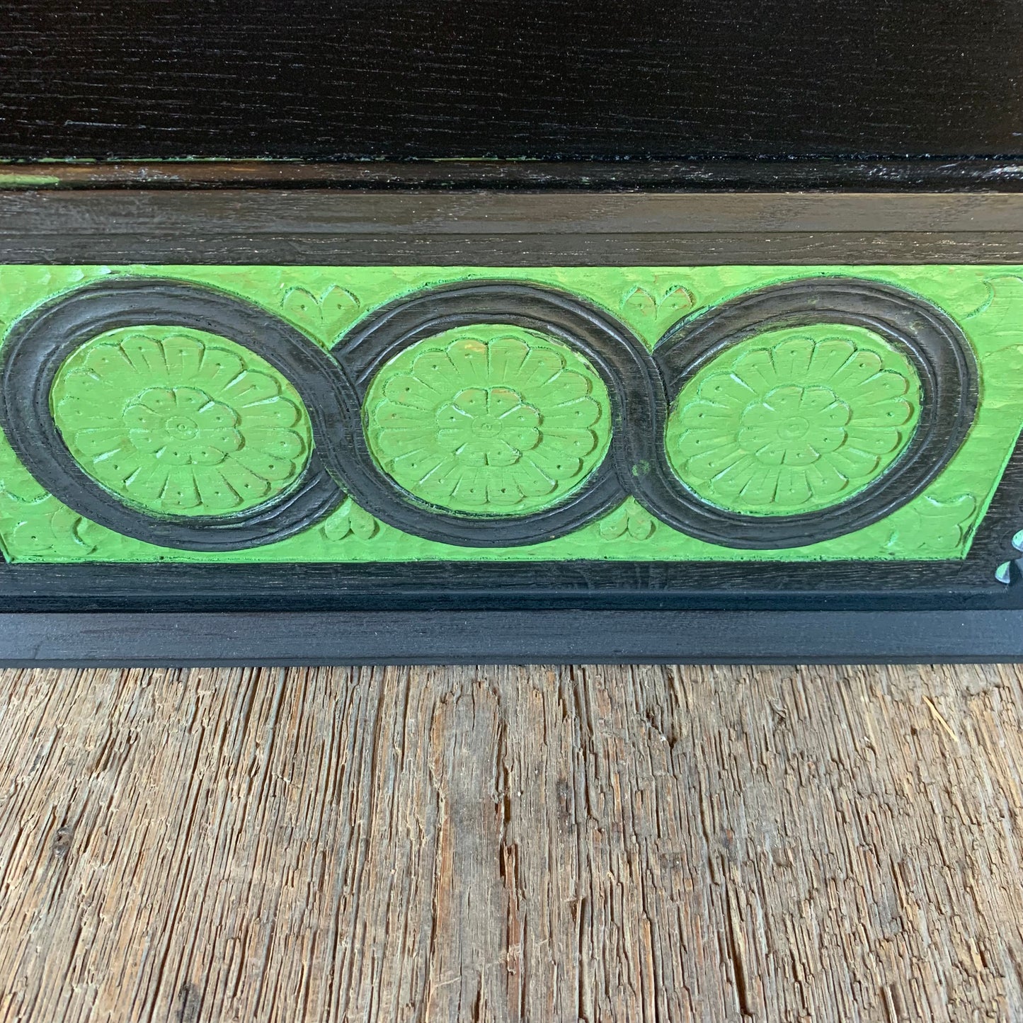 Riven Oak Box